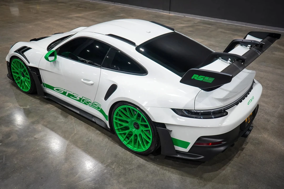 2023 Porsche 992 GT3 RS - Image 17 of 31