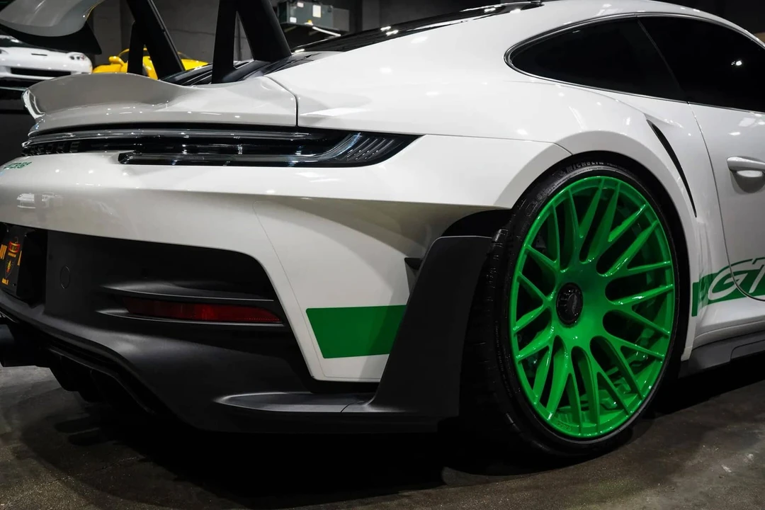 2023 Porsche 992 GT3 RS - Image 27 of 31
