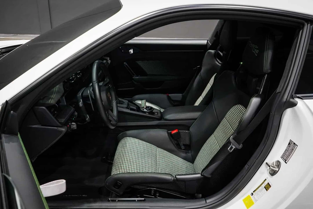 2023 Porsche 992 GT3 RS - Image 22 of 31
