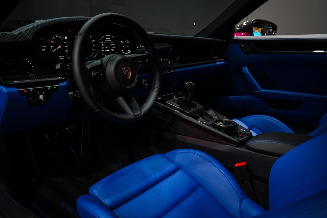 2023 Porsche 992 GT3 Touring - Image 26 of 31