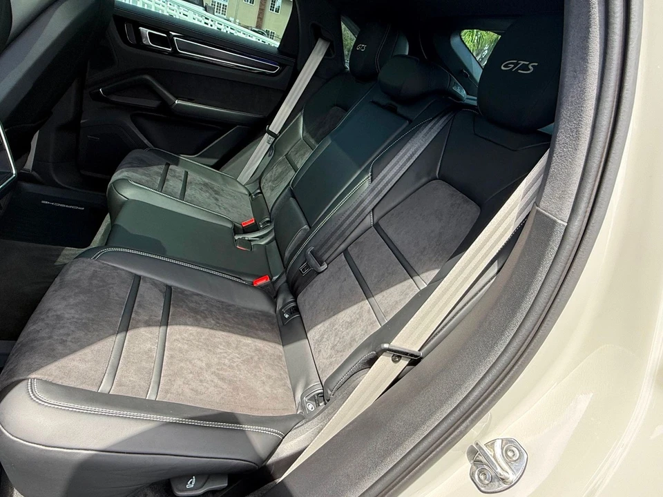 2023 Porsche 9Y0/9Y3 Cayenne Coupe - Image 5 of 12