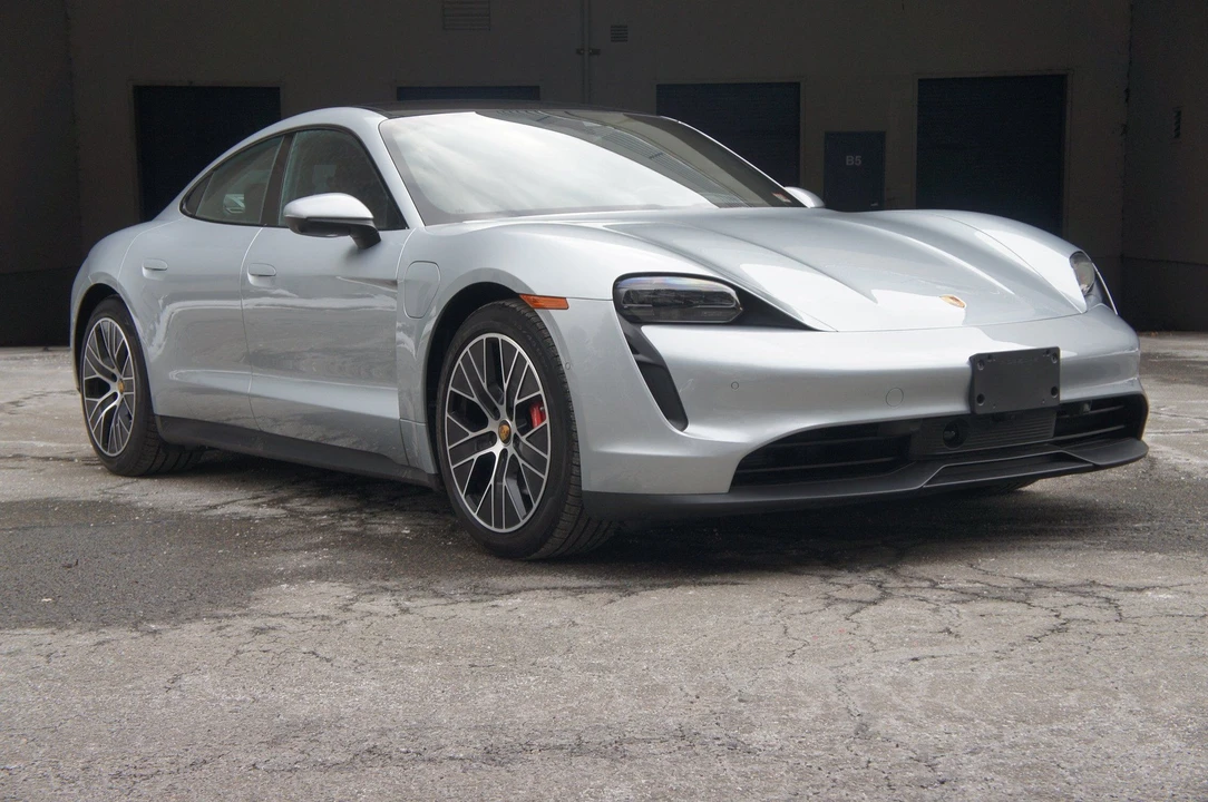 2023 Porsche Taycan 4S - Image 6 of 31