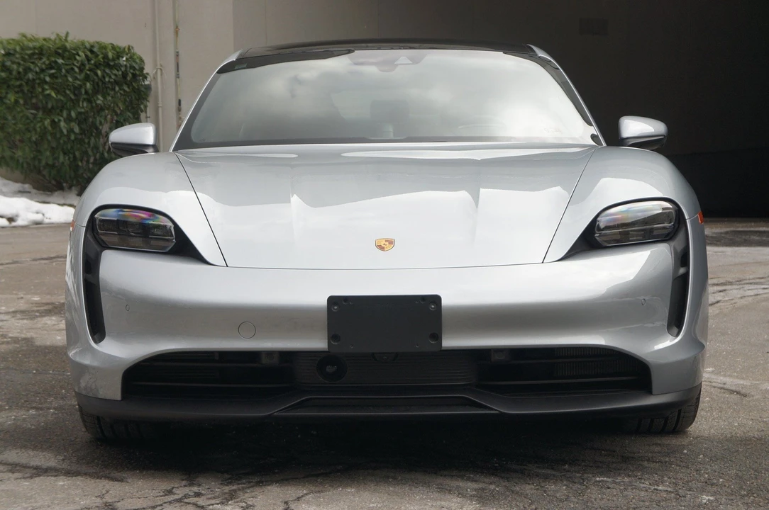 2023 Porsche Taycan 4S - Image 13 of 31