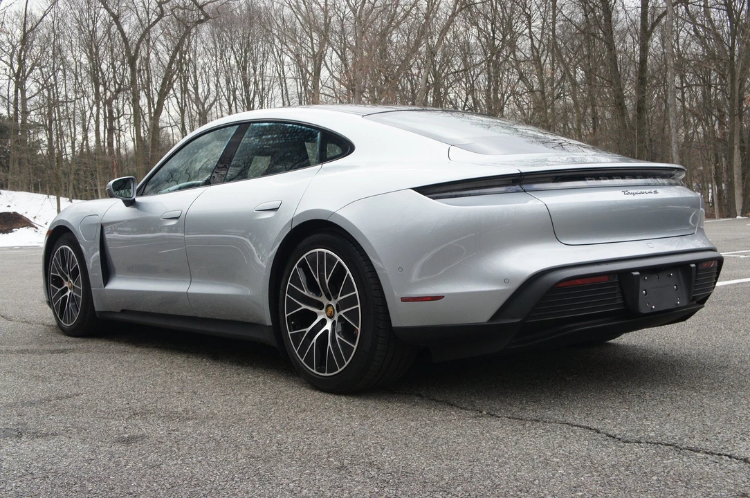 2023 Porsche Taycan 4S - Image 20 of 31