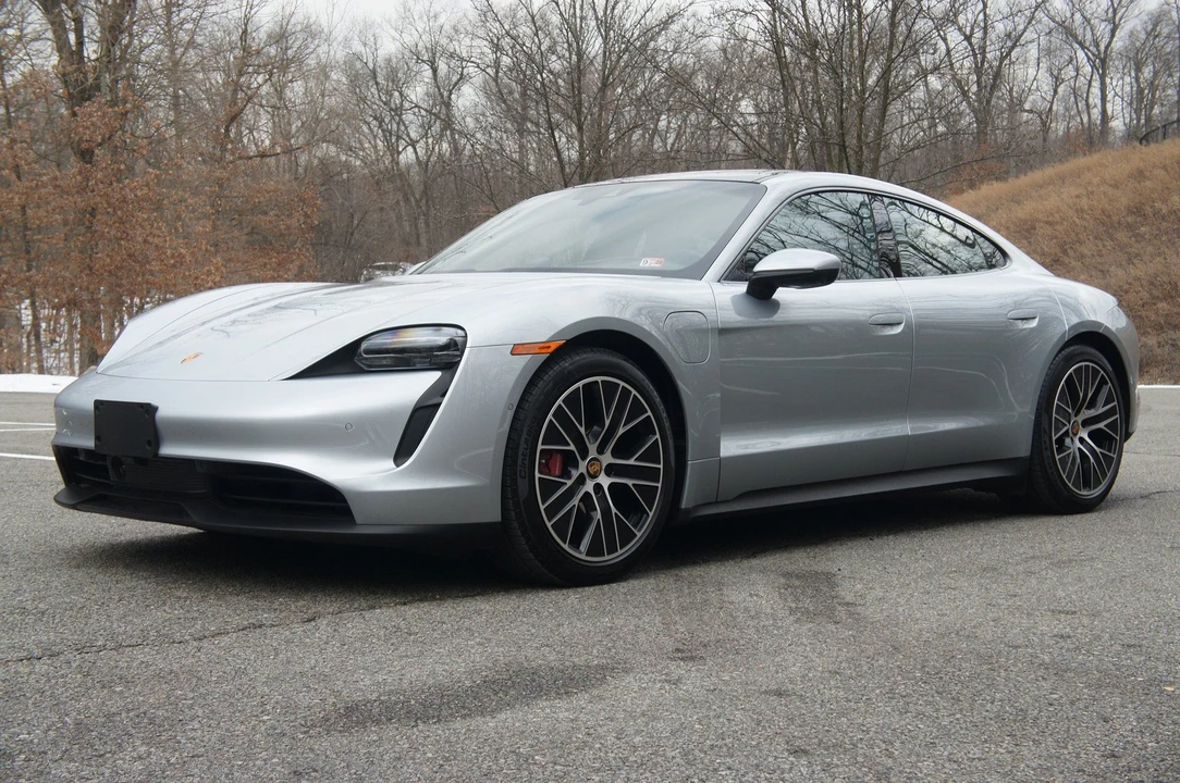 2023 Porsche Taycan 4S - Image 22 of 31