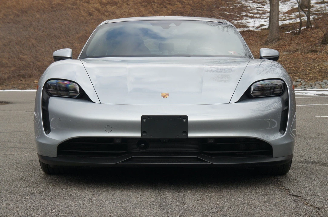 2023 Porsche Taycan 4S - Image 23 of 31
