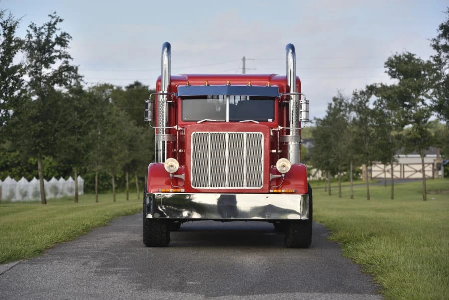 2023 Peterbilt - Image 4 of 31