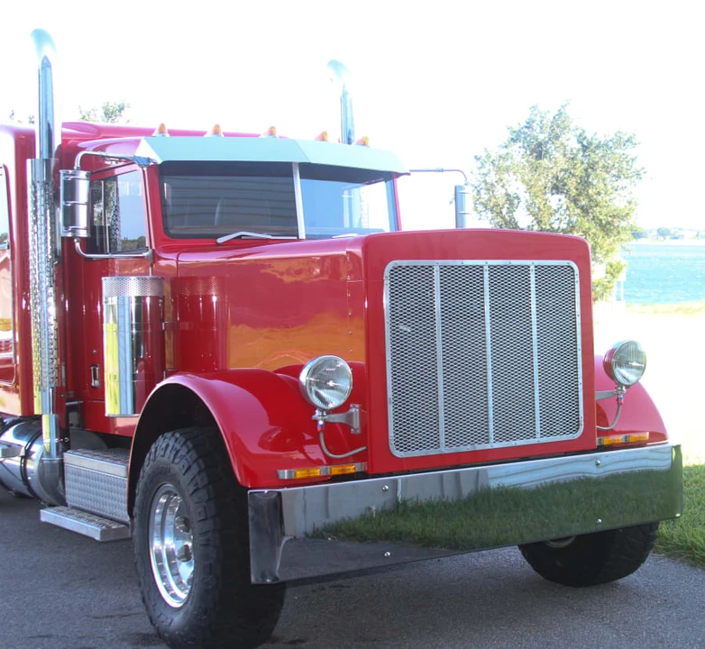 2023 Peterbilt - Image 8 of 18