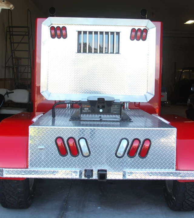 2023 Peterbilt - Image 7 of 18