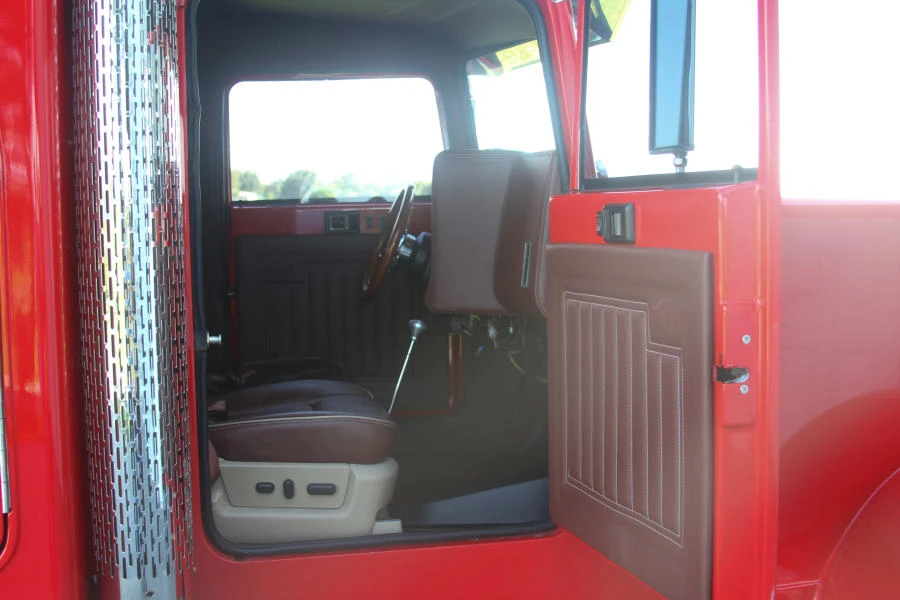 2023 Peterbilt - Image 9 of 18