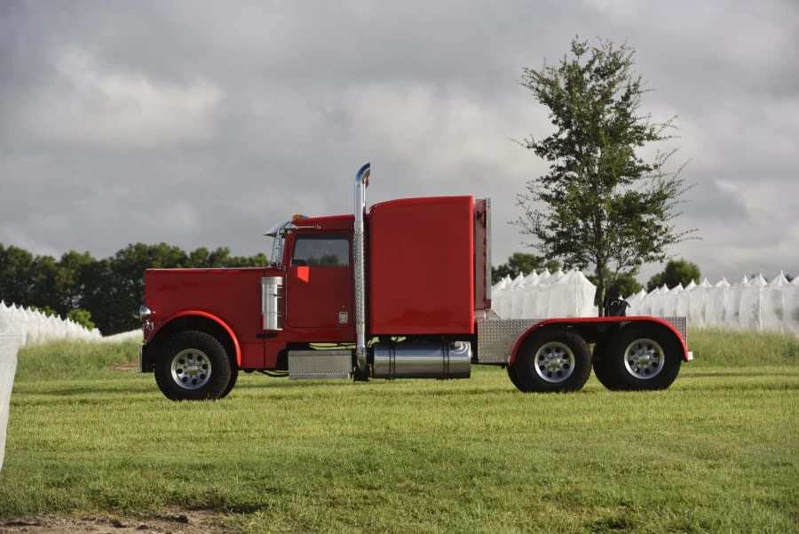 2023 Peterbilt - Image 17 of 31