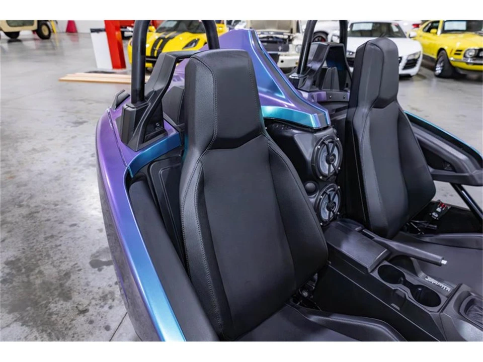 2023 Polaris Slingshot - Image 25 of 31