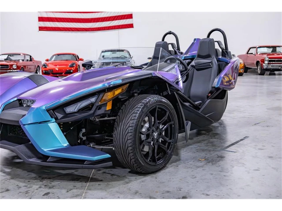 2023 Polaris Slingshot - Image 19 of 31