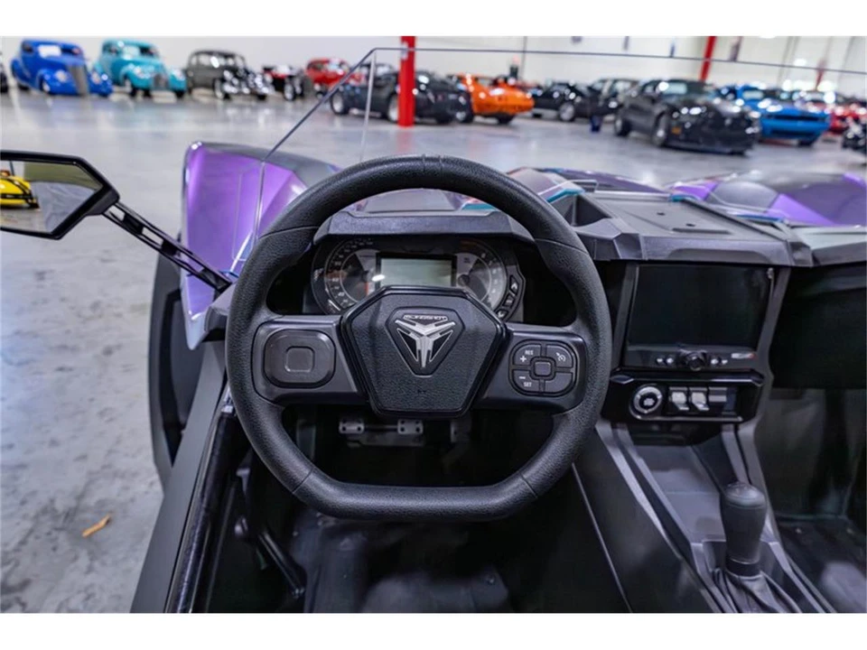 2023 Polaris Slingshot - Image 10 of 31