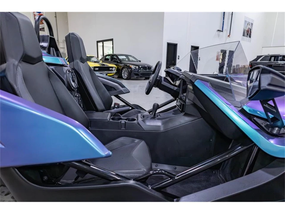 2023 Polaris Slingshot - Image 24 of 31