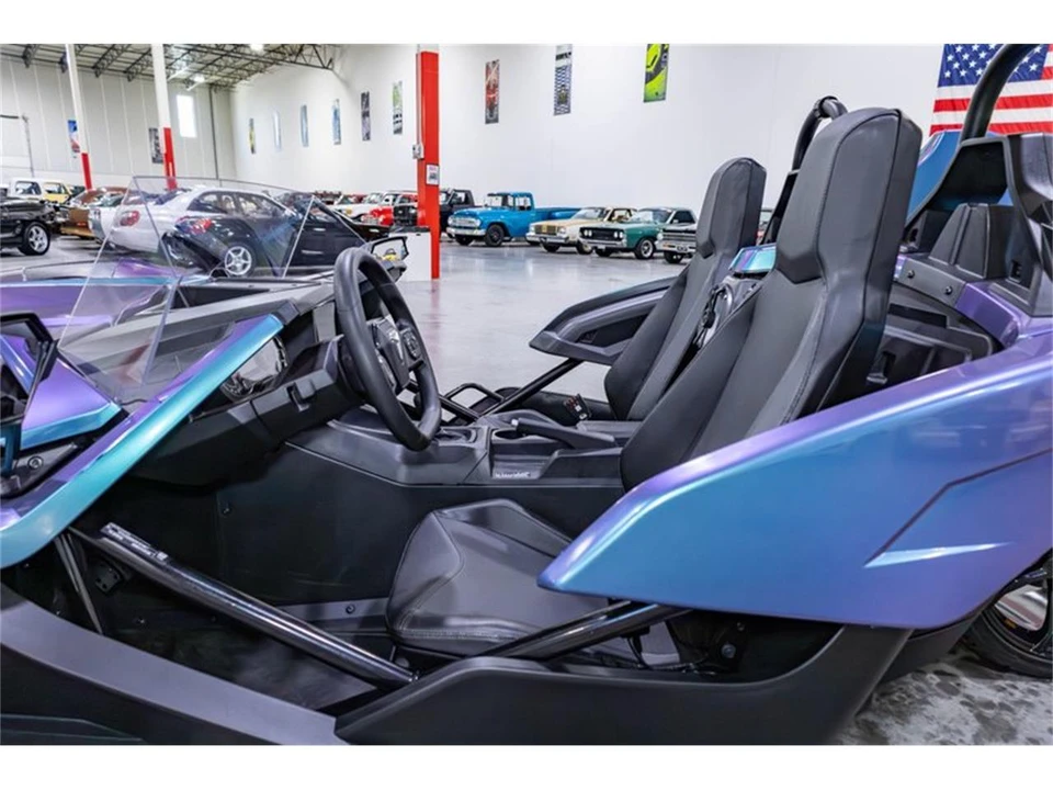 2023 Polaris Slingshot - Image 28 of 31
