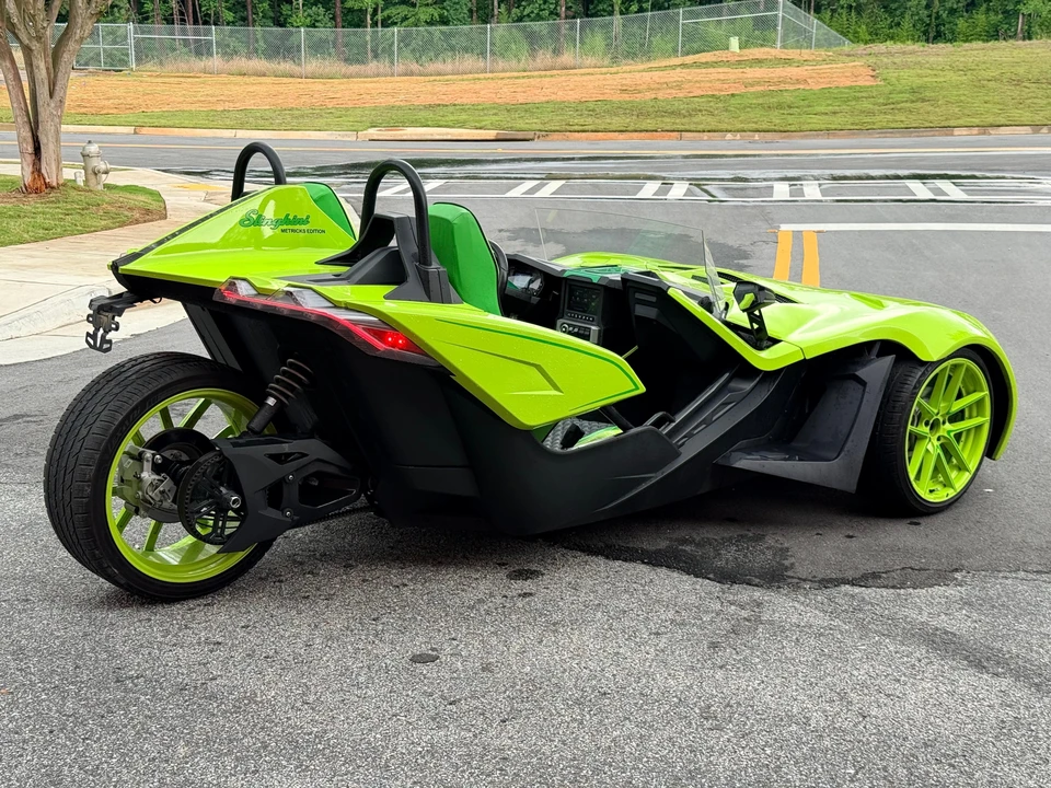 2023 Polaris Slingshot - Image 9 of 31
