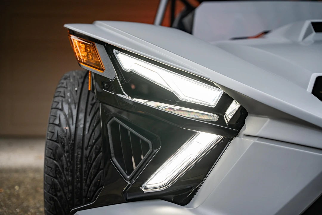 2023 Polaris Slingshot - Image 11 of 31