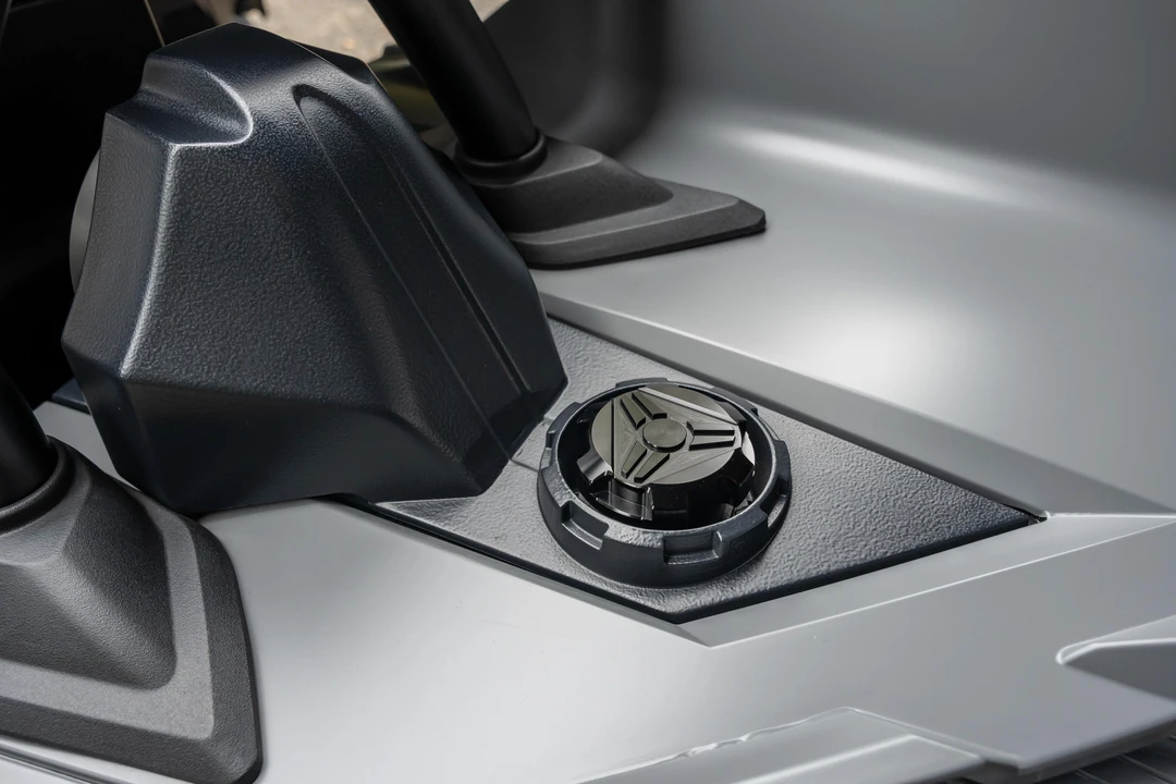 2023 Polaris Slingshot - Image 24 of 31