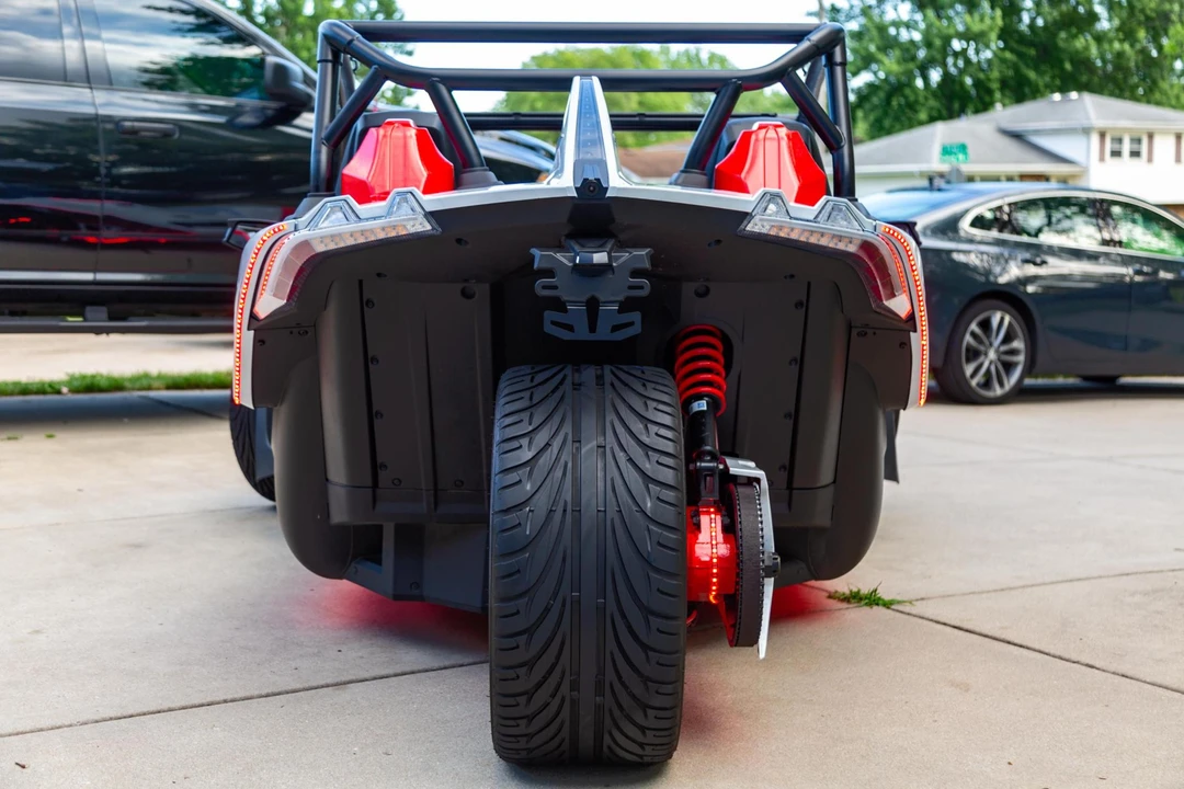 2023 Polaris Slingshot - Image 5 of 31