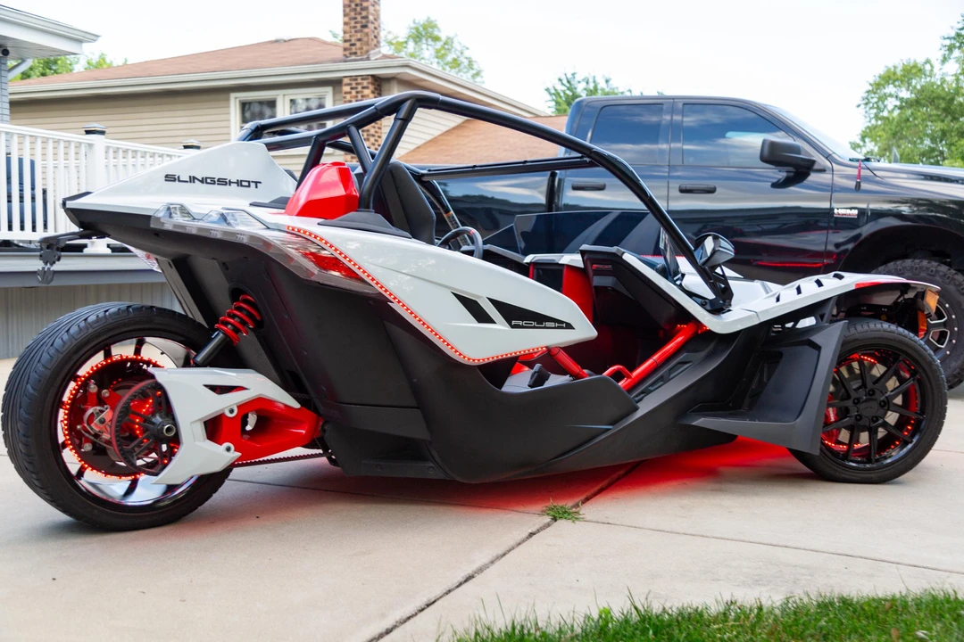 2023 Polaris Slingshot - Image 9 of 31