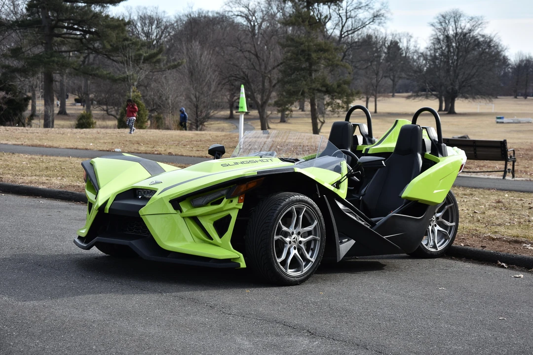 2023 Polaris Slingshot - Image 17 of 31