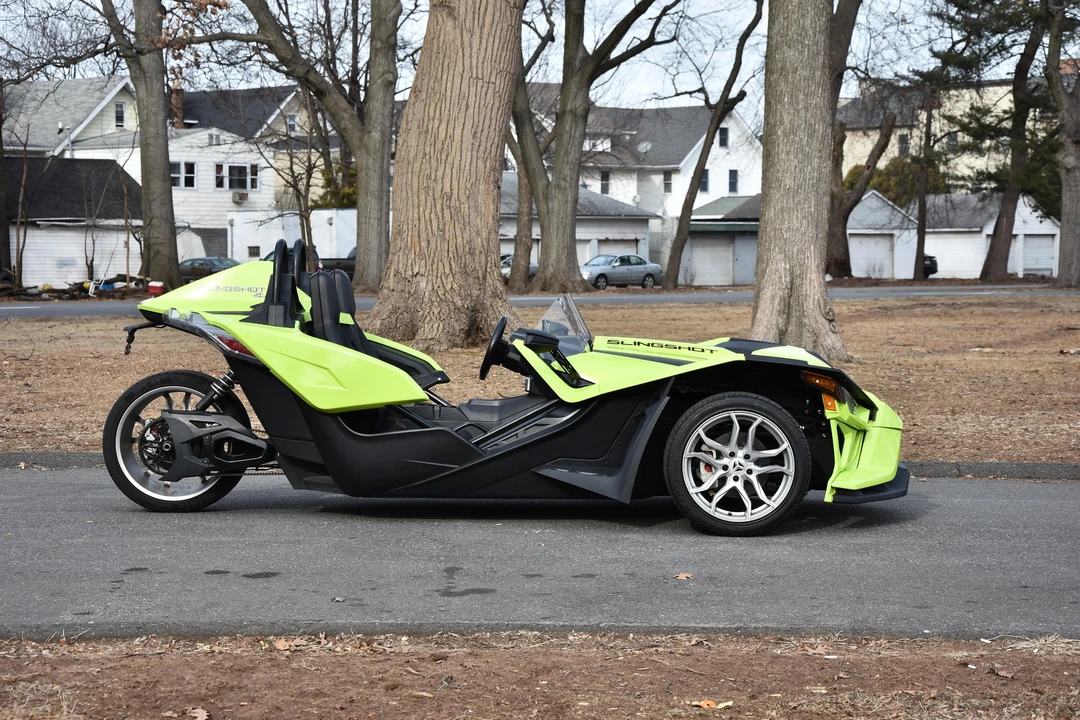 2023 Polaris Slingshot - Image 24 of 31