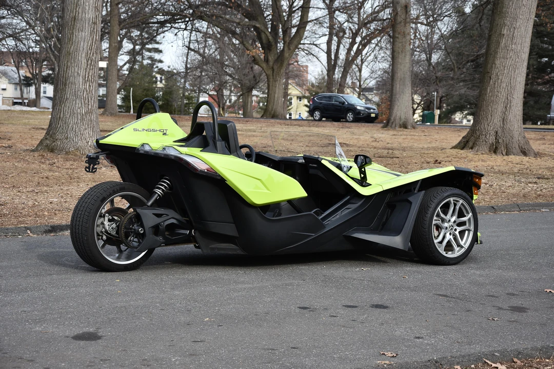 2023 Polaris Slingshot - Image 23 of 31