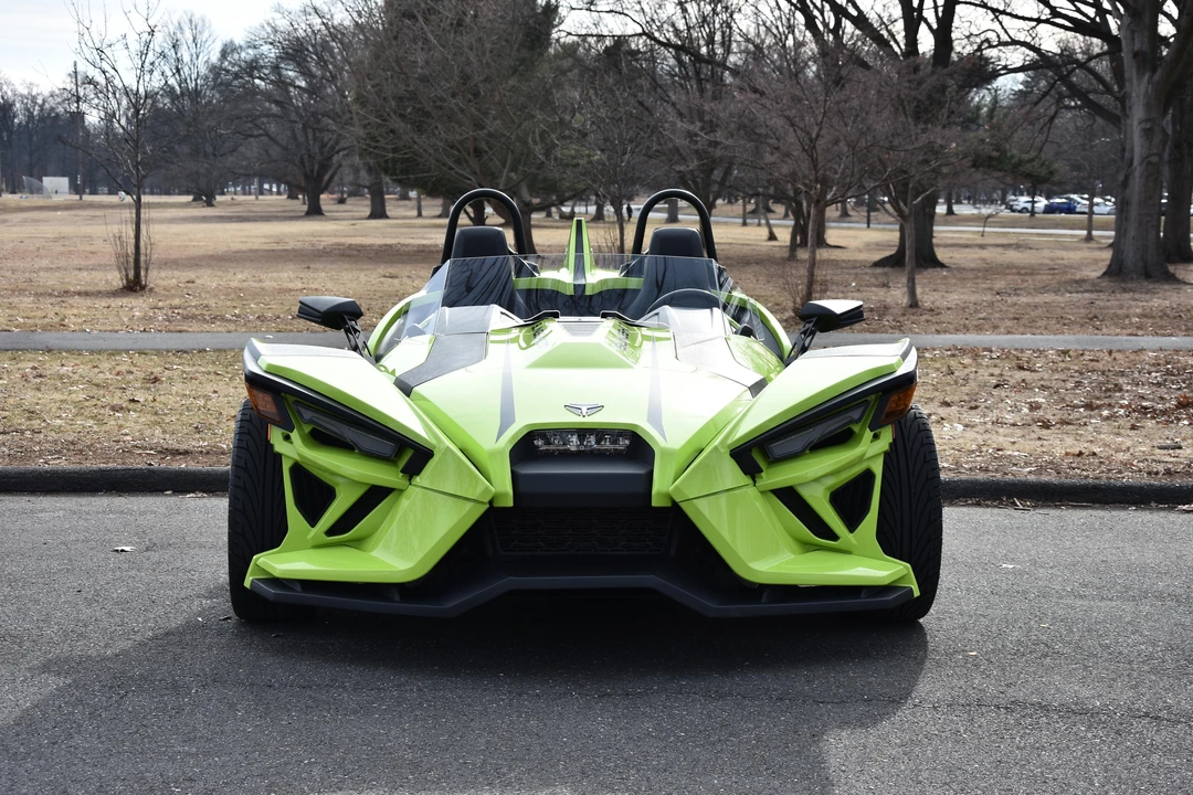 2023 Polaris Slingshot - Image 15 of 31