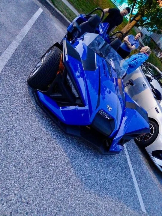 2023 Polaris Slingshot - Image 2 of 7