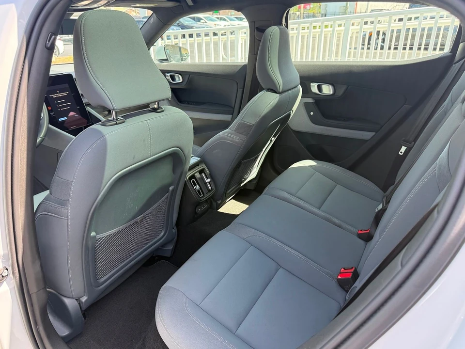 2023 Polestar 2 - Image 8 of 12