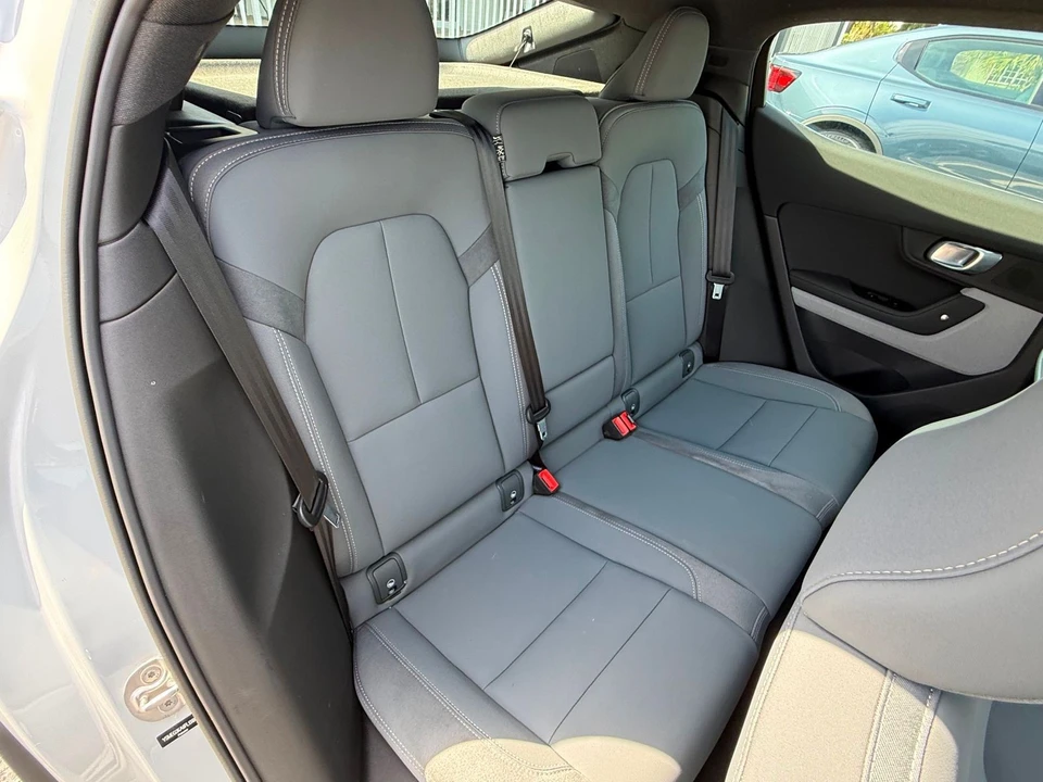 2023 Polestar 2 - Image 4 of 12
