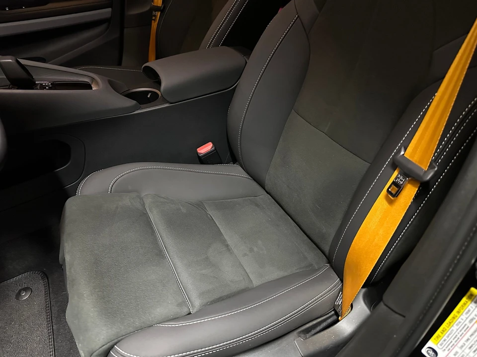 2023 Volvo - Image 5 of 9