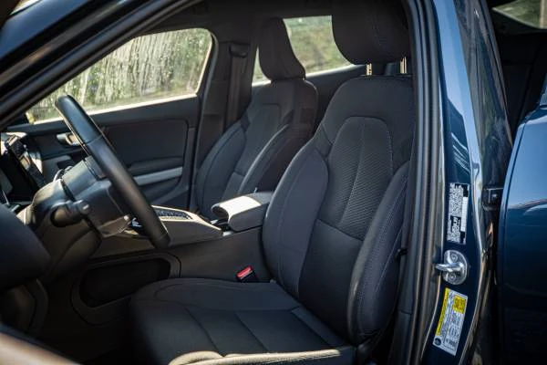 2023 Polestar 2 - Image 10 of 13