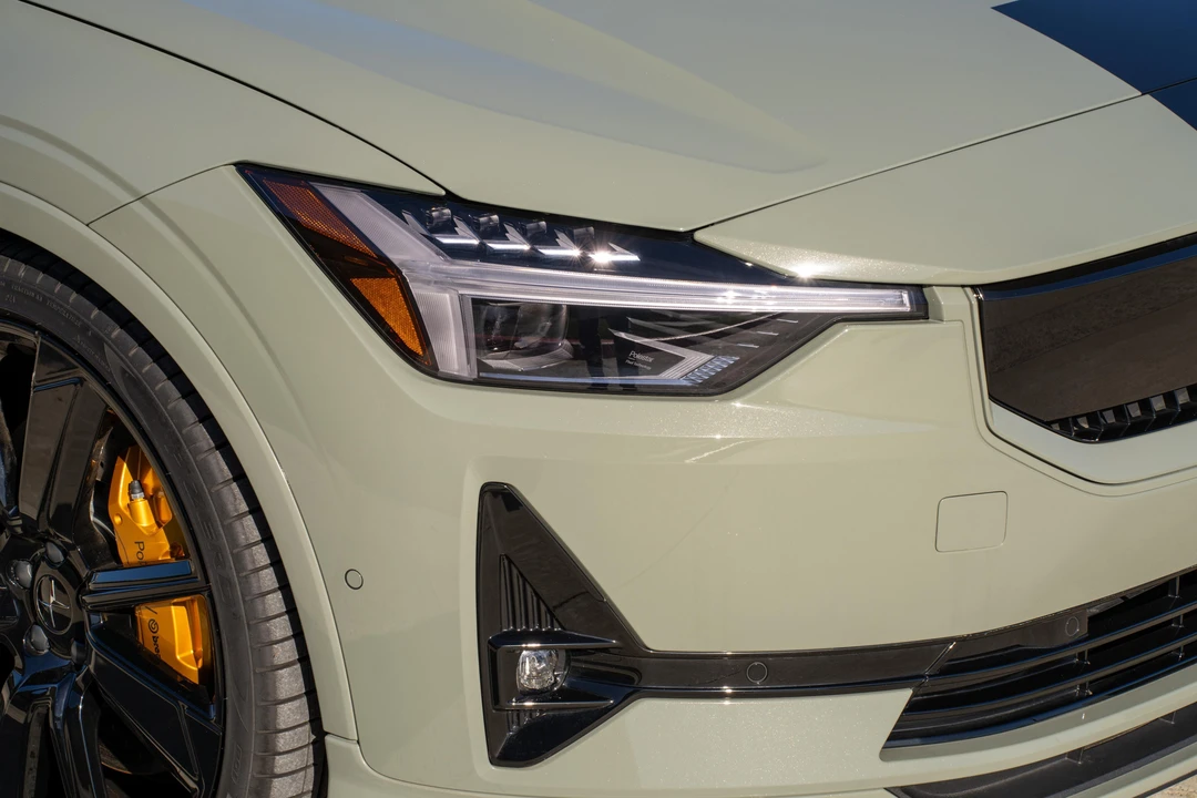 2023 Polestar 2 - Image 13 of 31