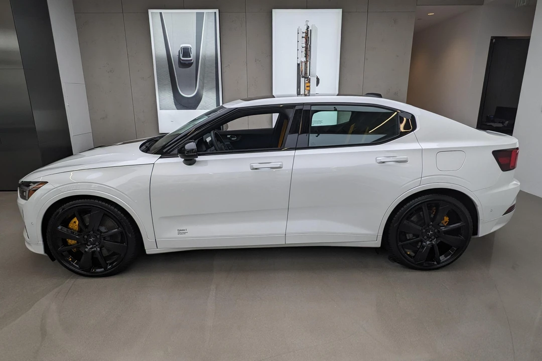 2023 Polestar 2 - Image 3 of 31