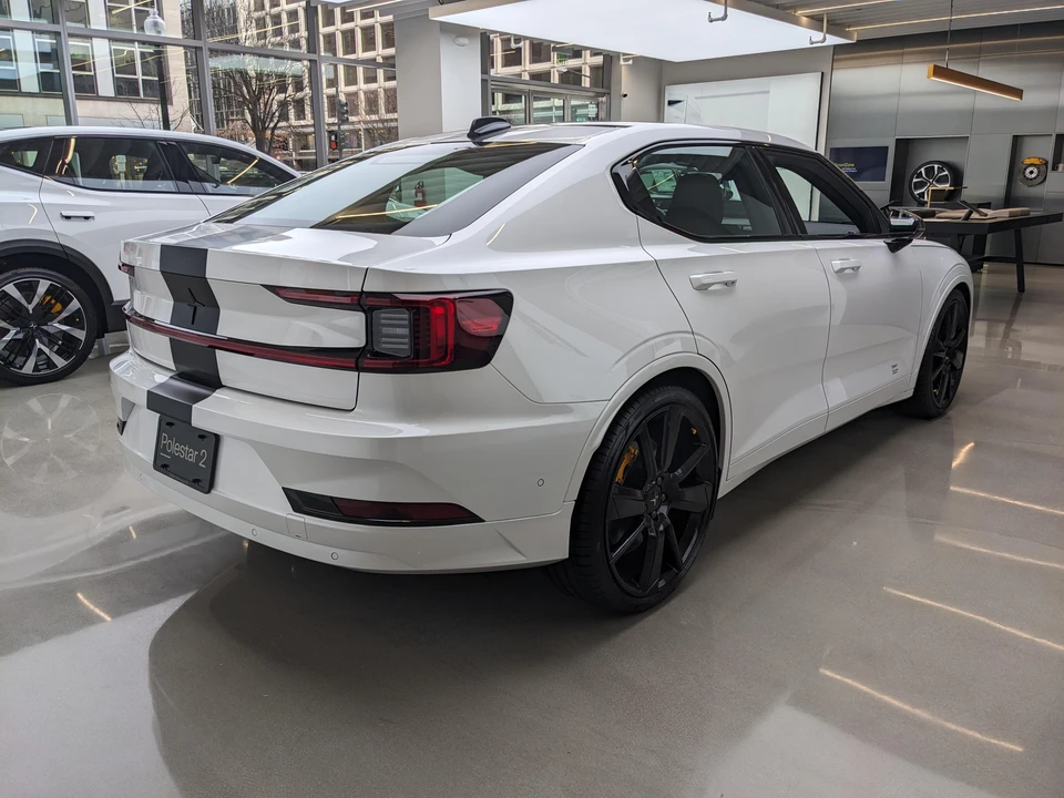 2023 Polestar 2 - Image 13 of 31