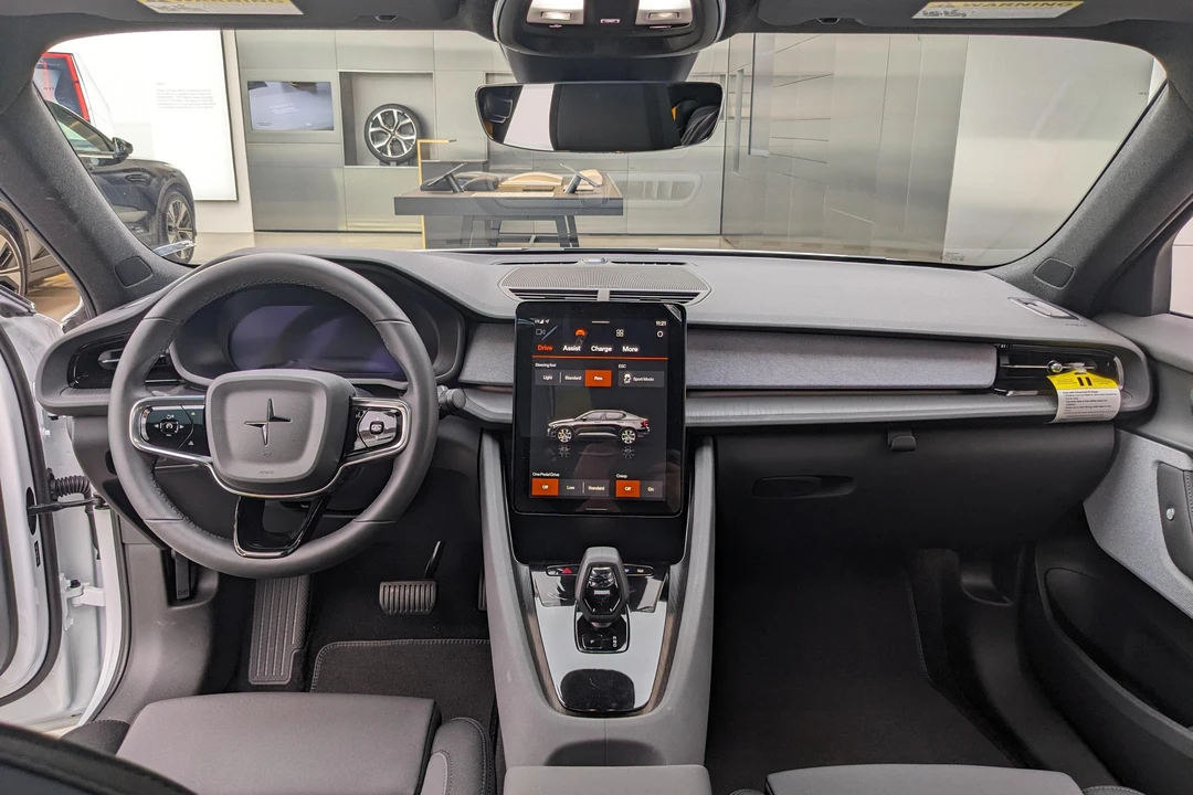 2023 Polestar 2 - Image 28 of 31