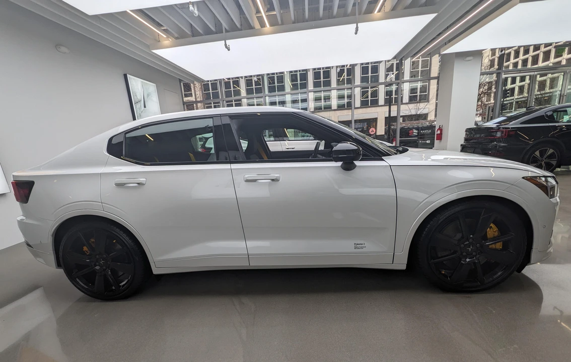 2023 Polestar 2 - Image 15 of 31