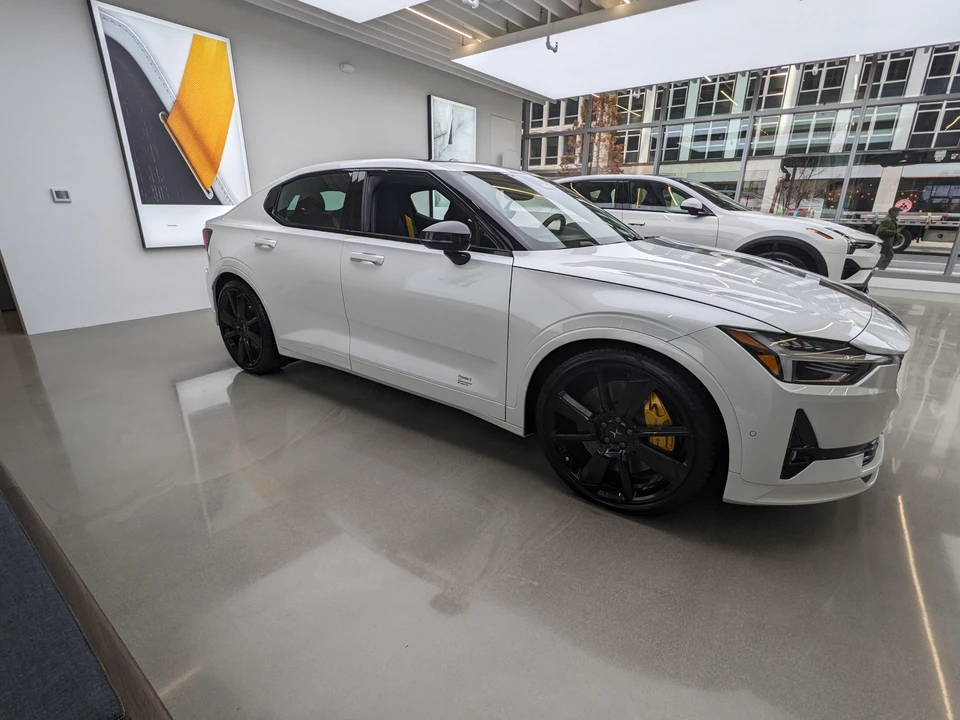 2023 Polestar 2 - Image 16 of 31