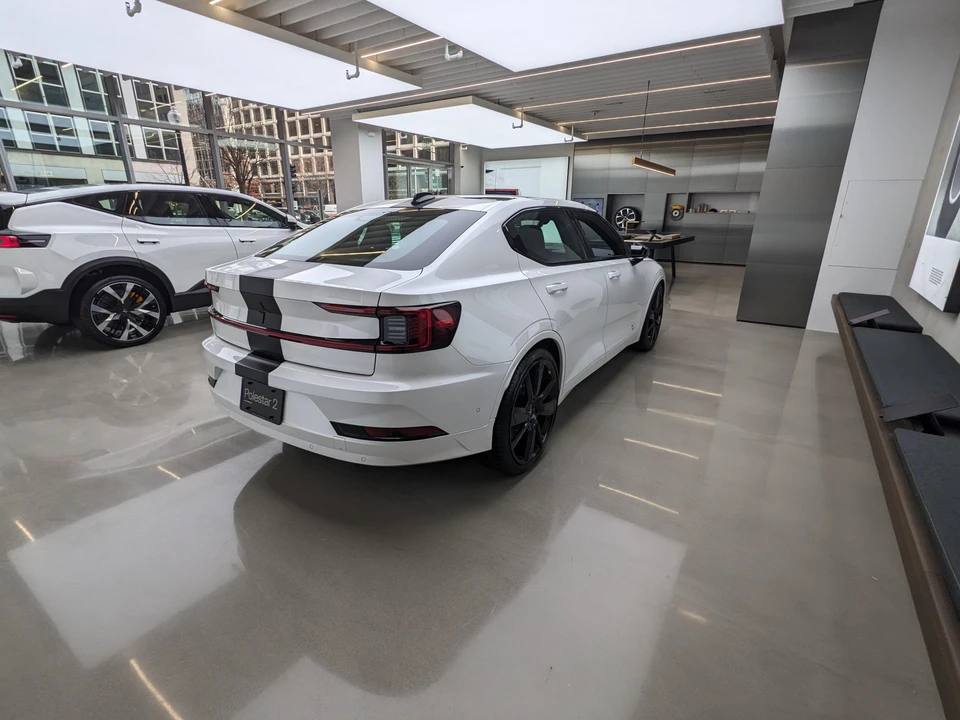 2023 Polestar 2 - Image 14 of 31