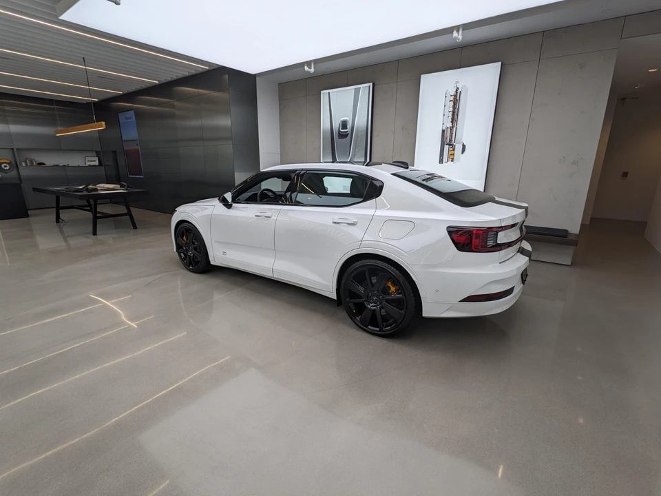2023 Polestar 2 - Image 10 of 31