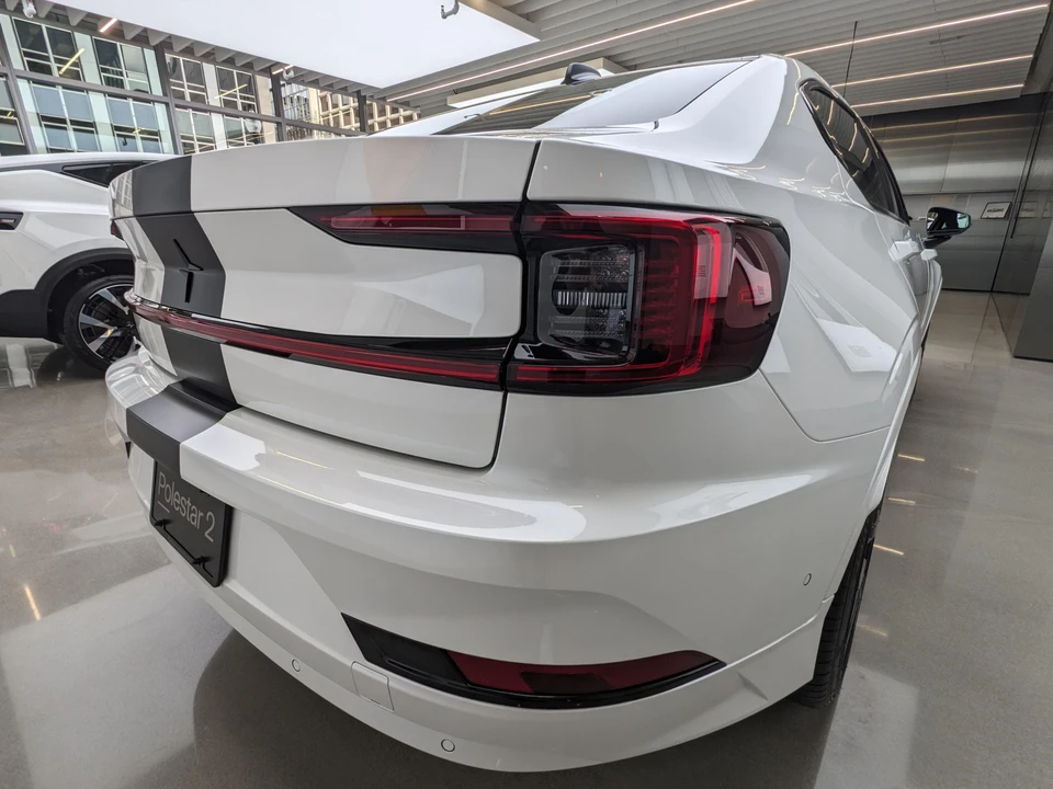 2023 Polestar 2 - Image 22 of 31