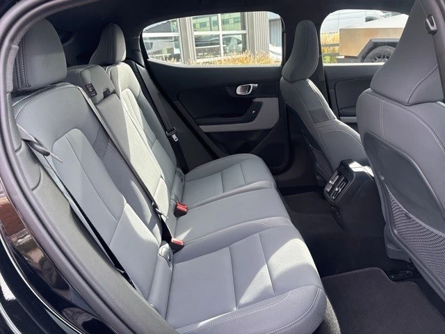 2023 Polestar 2 - Image 19 of 21