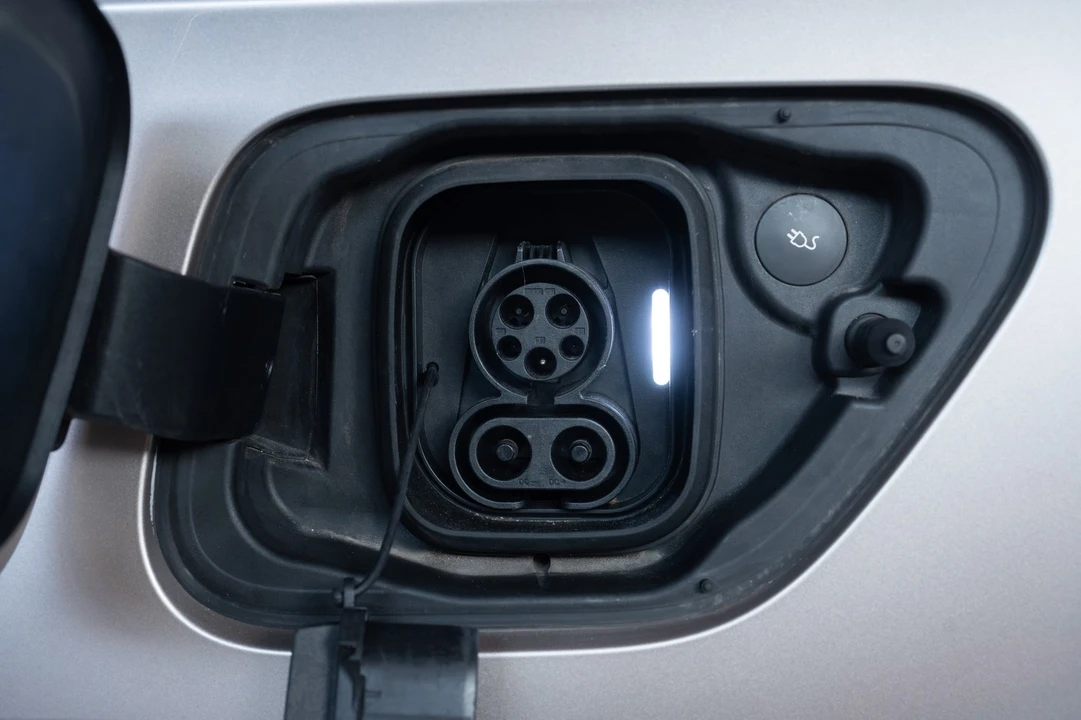2023 Polestar 2 - Image 5 of 21