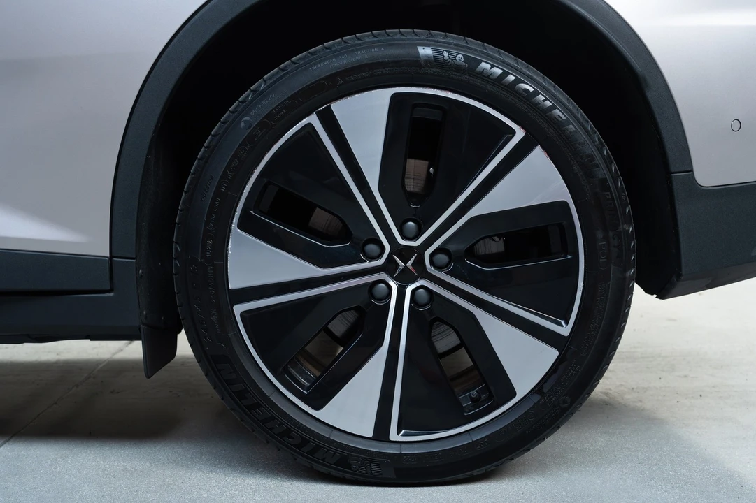 2023 Polestar 2 - Image 11 of 21