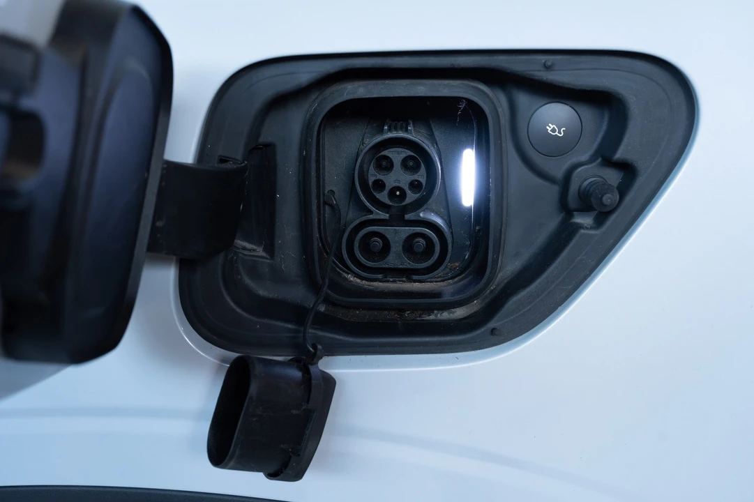 2023 Polestar 2 - Image 5 of 21