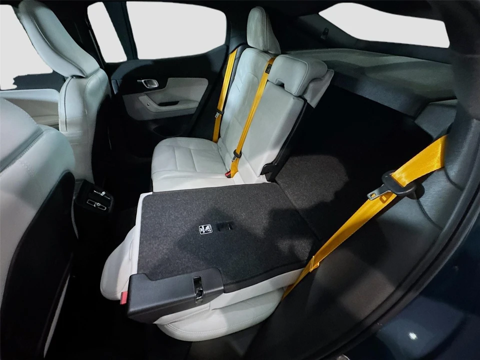 2023 Polestar 2 - Image 18 of 21