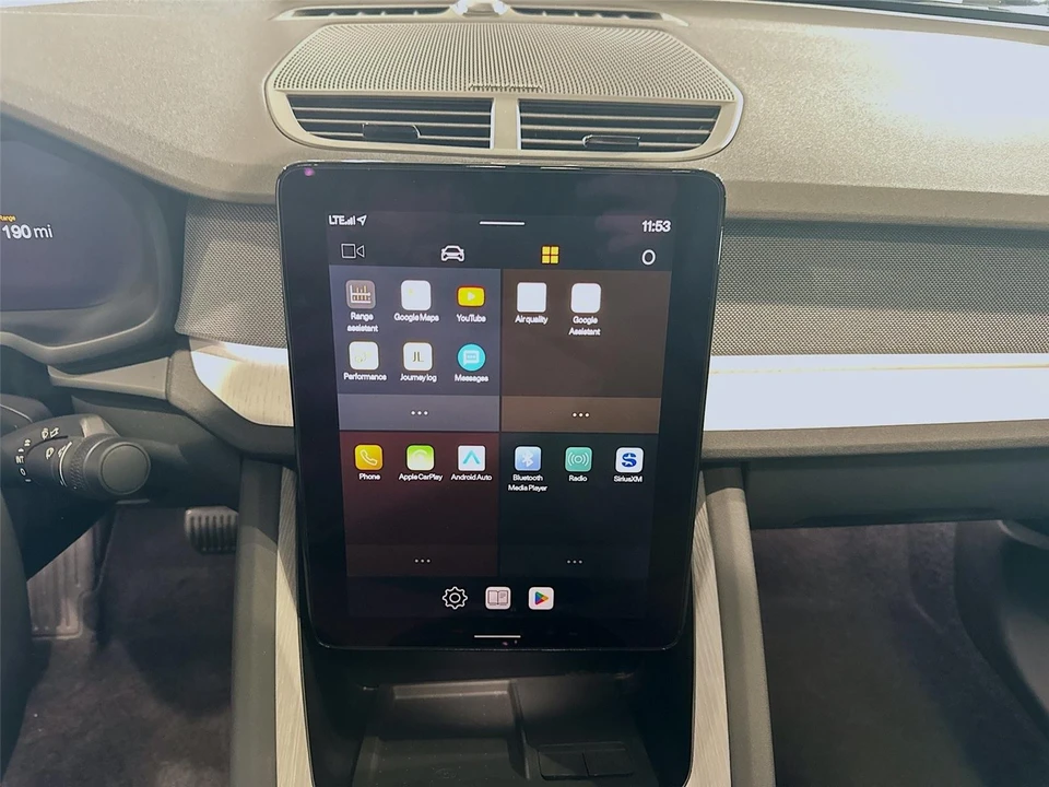 2023 Polestar 2 - Image 9 of 21