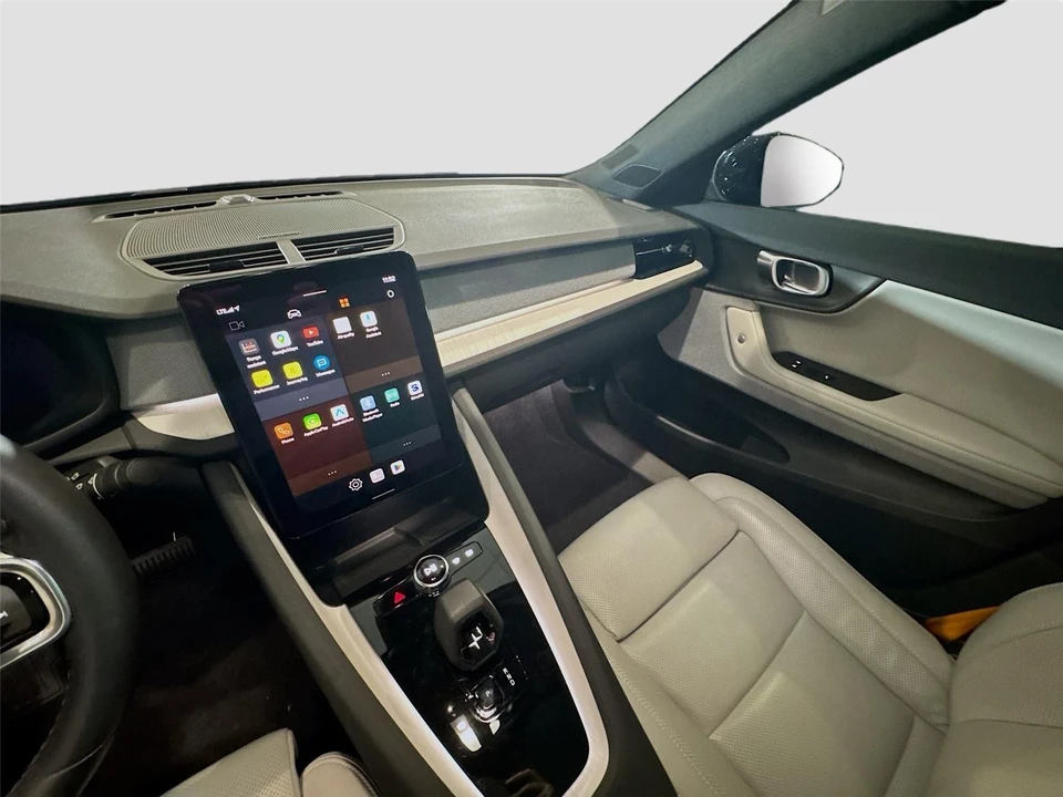 2023 Polestar 2 - Image 8 of 21